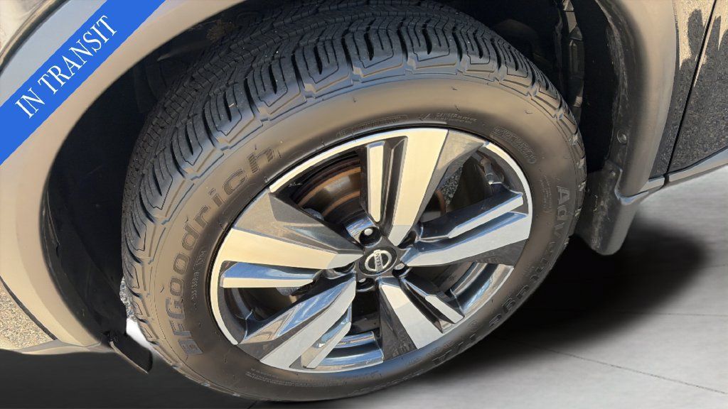 Used 2021 Nissan Rogue SL AWD/4WD image 9