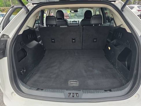 Used 2019 Ford Edge SEL w/ Equipment Group 201A FWD image 13