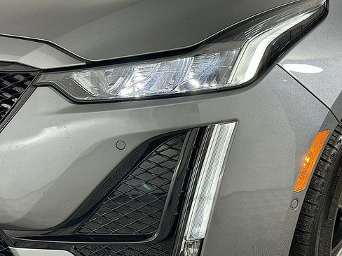 Used 2021 Cadillac CT5 V w/ Premium Package image 7