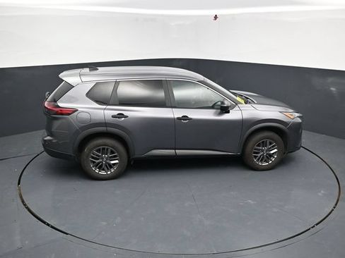 Used 2024 Nissan Rogue S AWD/4WD image 19