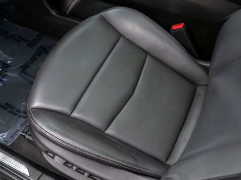 Certified 2022 Cadillac XT5 Premium Luxury w/ Technology Package image 17