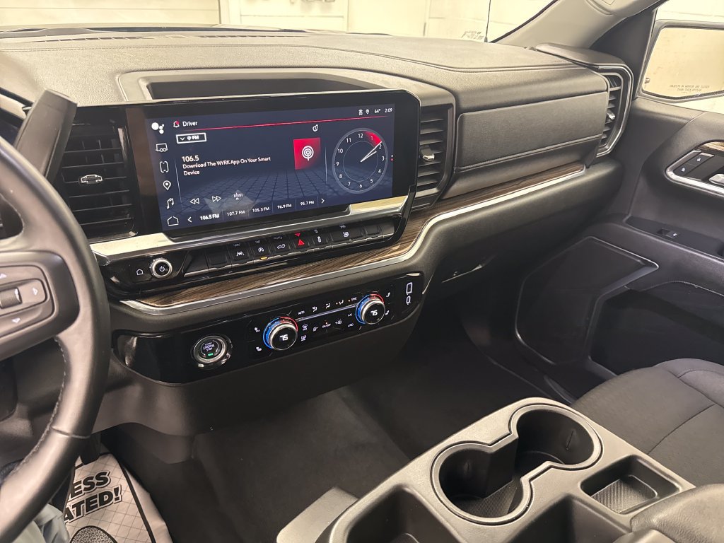 Used 2024 GMC Sierra 1500 Elevation AWD/4WD image 11