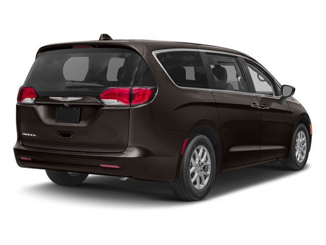 Used 2017 Chrysler Pacifica Touring FWD image 2