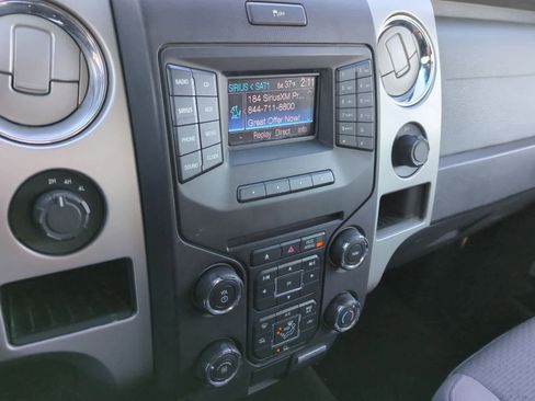 Used 2013 Ford F150 XLT w/ Mid Equipment Group image 26
