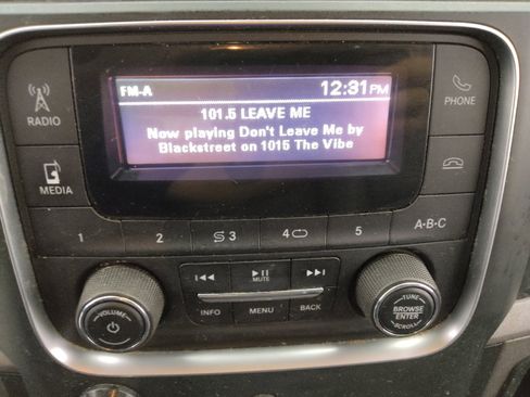 Used 2019 RAM 1500 Tradesman w/ Chrome Appearance Group RWD image 25