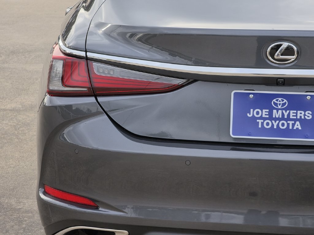 Used 2025 Lexus ES 350 w/ Premium Package FWD image 10