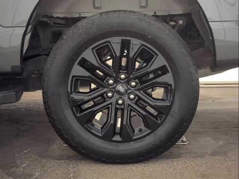 Used 2025 Ford F150 Lariat w/ Equipment Group 501A Mid AWD/4WD image 9