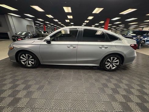 Used 2025 Honda Civic LX image 4