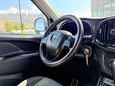 Used 2019 RAM ProMaster City Tradesman FWD image 10