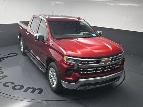 Used 2023 Chevrolet Silverado 1500 LTZ w/ LTZ Premium Package AWD/4WD image 22