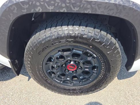 Used 2025 Toyota Sequoia TRD Pro AWD/4WD image 17