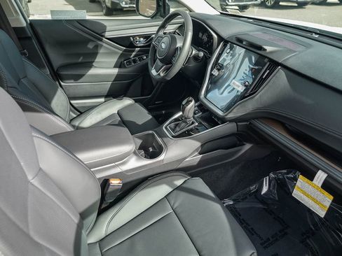 New 2025 Subaru Outback Limited image 18
