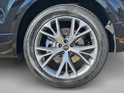 Used 2022 Audi Q8 Premium AWD/4WD image 27