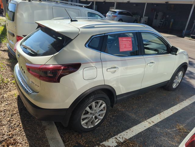 Certified 2022 Nissan Rogue Sport SV w/ Technology Package AWD/4WD image 2