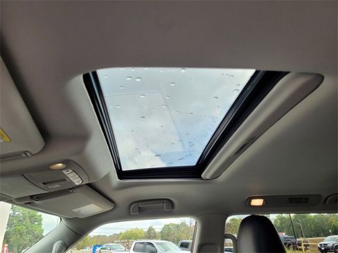 Used 2023 Nissan Armada SL w/ Cargo Package image 21