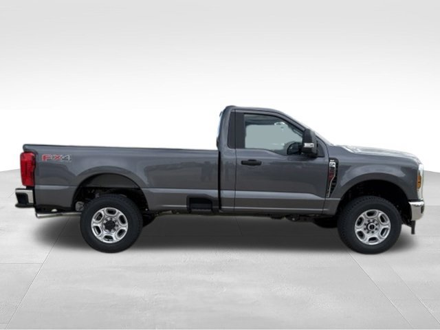 New 2027 Ford F350 XLT w/ FX4 Off-Road Package AWD/4WD image 18