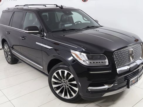Used 2021 Lincoln Navigator Reserve w/ Luxury Package image 21