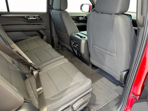 Certified 2025 Chevrolet Tahoe LS RWD image 29