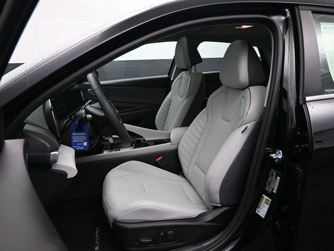 New 2026 Hyundai Elantra Limited FWD image 20
