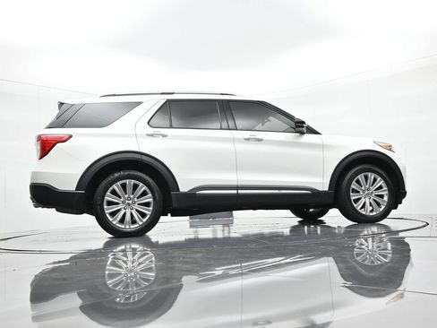 Used 2023 Ford Explorer Limited w/ Limited Technology Package AWD/4WD image 26