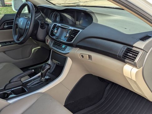 Used 2015 Honda Accord EX-L image 29