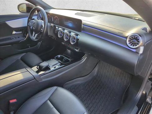 Used 2022 Mercedes-Benz CLA 250 4MATIC image 25
