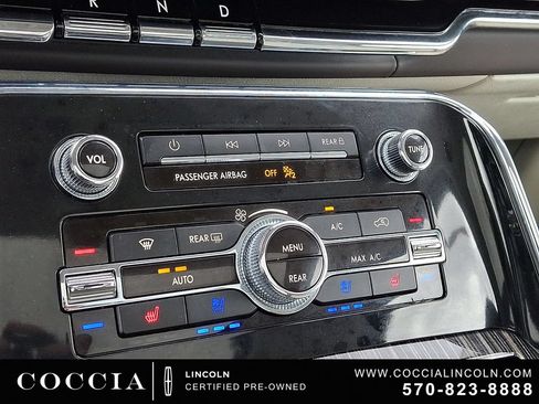 Certified 2024 Lincoln Navigator L Black Label AWD/4WD image 17