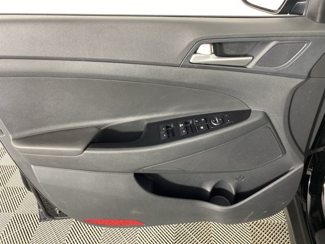 Used 2021 Hyundai Tucson SE w/ Cargo Package AWD/4WD image 12