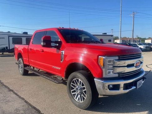 Used 2018 Ford F250 Lariat w/ Lariat Ultimate Package AWD/4WD image 3