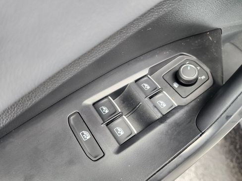 Used 2025 Volkswagen Jetta GLI Autobahn image 21