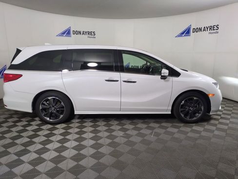 Certified 2024 Honda Odyssey Elite image 10