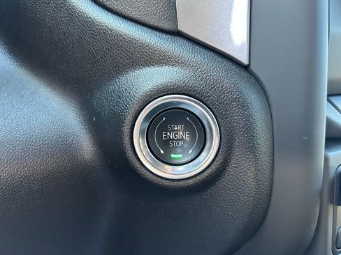 Used 2025 Chevrolet Silverado 1500 Custom w/ LPO, Dark Essentials Package AWD/4WD image 17