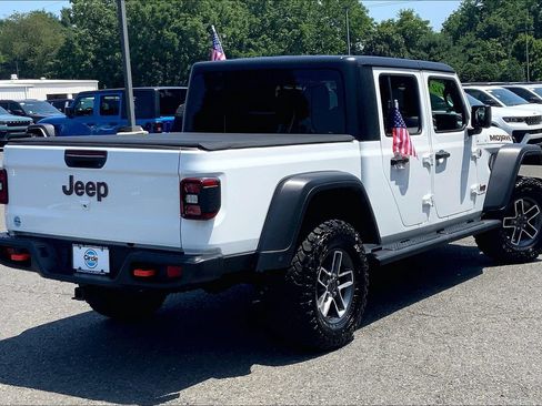 Certified 2024 Jeep Gladiator Mojave w/ Convenience Group AWD/4WD image 11