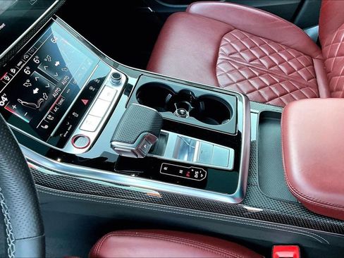 Used 2023 Audi SQ8 Premium Plus w/ SQ8 Luxury Package image 18