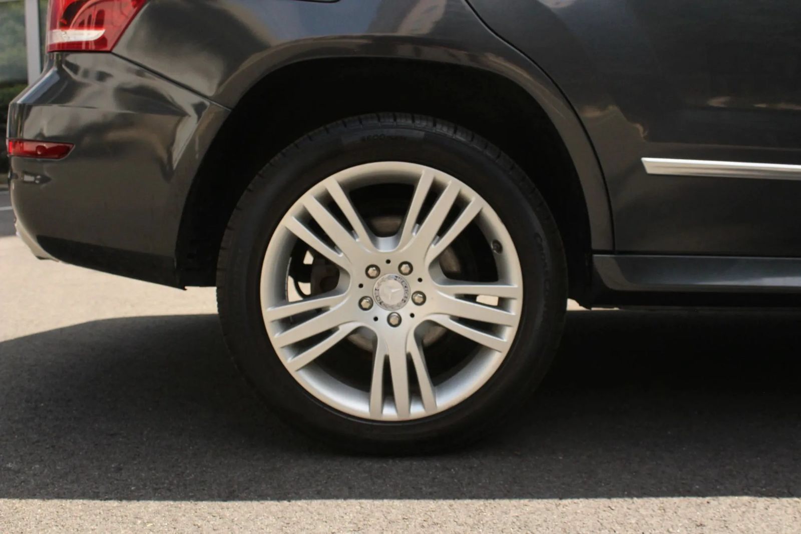 Used 2013 Mercedes-Benz GLK 350 4MATIC w/ Premium 1 Pkg w/o Sunroof image 5