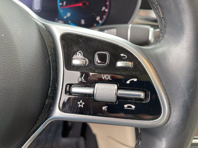 Used 2021 Mercedes-Benz GLC 300 4MATIC image 25