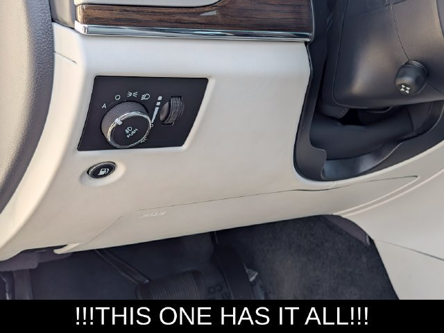 Used 2019 Jeep Grand Cherokee Summit AWD/4WD image 16
