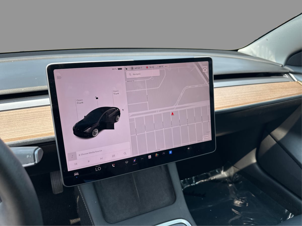 Used 2022 Tesla Model 3 Long Range AWD/4WD image 39