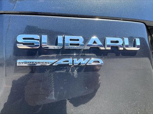 Used 2015 Subaru Forester 2.5i Premium w/ All-Weather Package AWD/4WD image 32