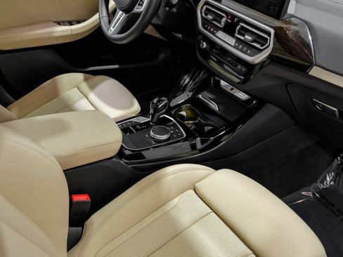 Used 2024 BMW X3 M40i w/ Premium Package image 21
