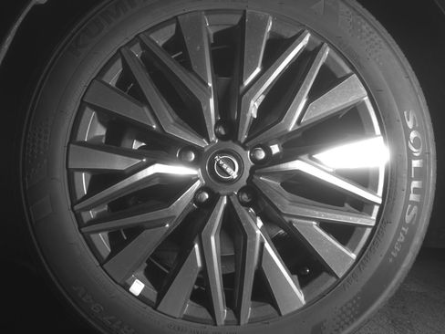 Used 2025 Nissan Altima 2.5 SV image 12