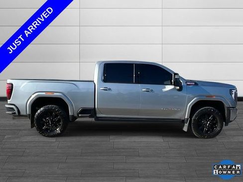 Used 2024 GMC Sierra 2500 AT4 w/ AT4 Premium Plus Package AWD/4WD image 2