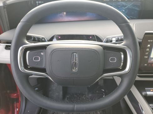 New 2026 Lincoln Nautilus Reserve image 16