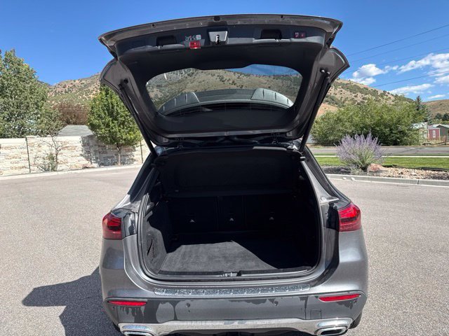 Used 2025 Mercedes-Benz GLA 250 4MATIC image 8