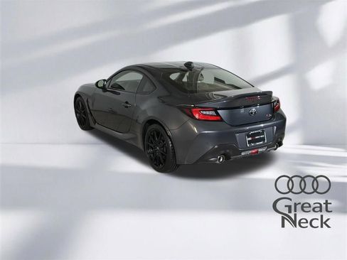 Used 2024 Toyota GR86 Premium RWD image 8