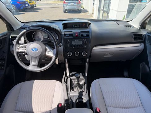 Used 2014 Subaru Forester 2.5i Premium w/ Popular Package #2 AWD/4WD image 5