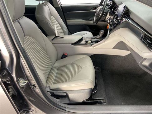 Certified 2021 Toyota Camry SE FWD image 24