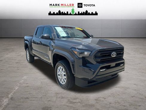 Certified 2025 Toyota Tacoma SR5 AWD/4WD image 7