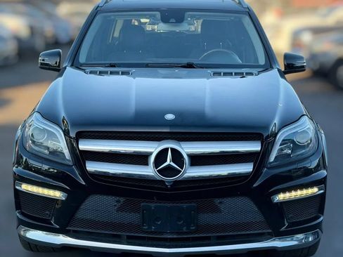 Used 2015 Mercedes-Benz GL 550 4MATIC image 3