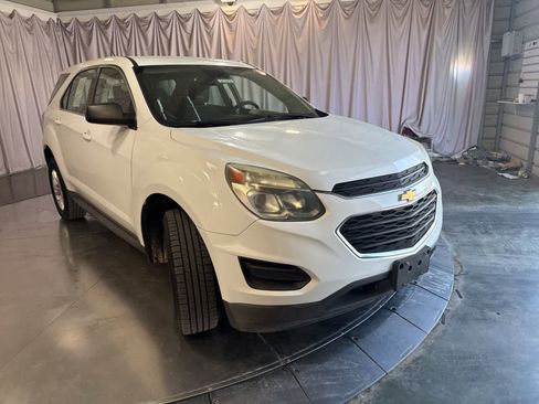 Used 2016 Chevrolet Equinox LS image 3